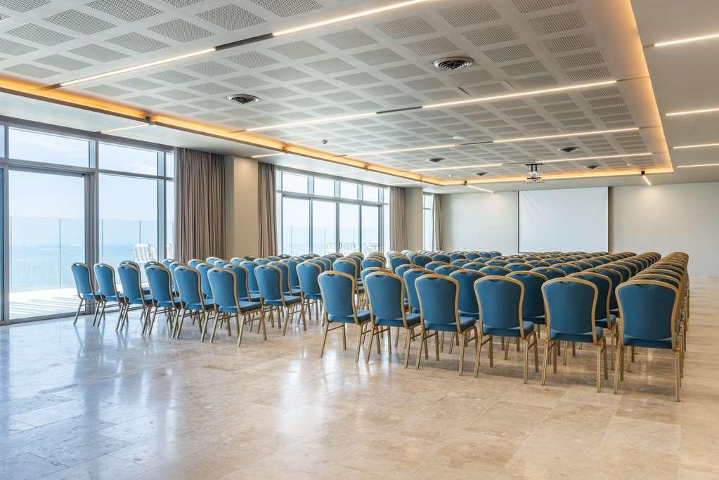 Hilton Santa Marta Hotel Facilities photo