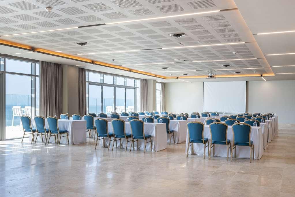 Hilton Santa Marta Hotel Facilities photo