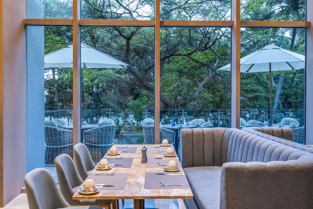 Hilton Santa Marta Hotel Restaurant photo