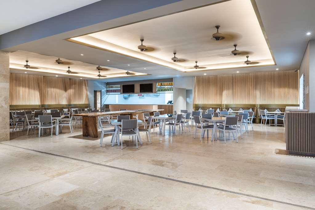 Hilton Santa Marta Hotel Restaurant photo