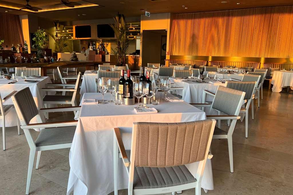 Hilton Santa Marta Hotel Restaurant photo